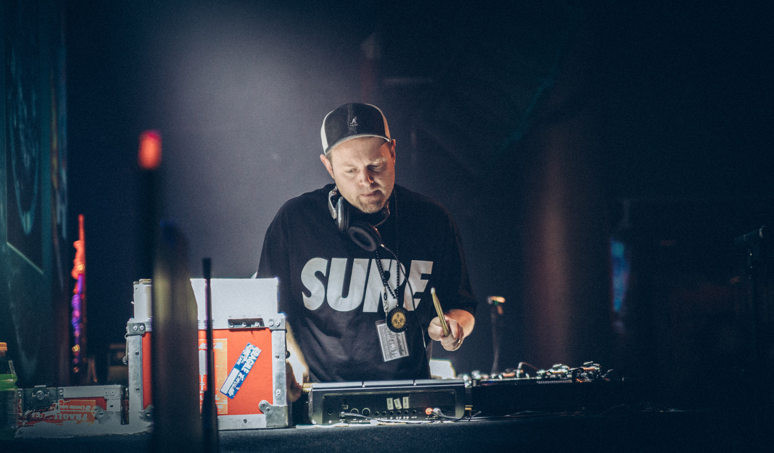 DJ Shadow Drumming
